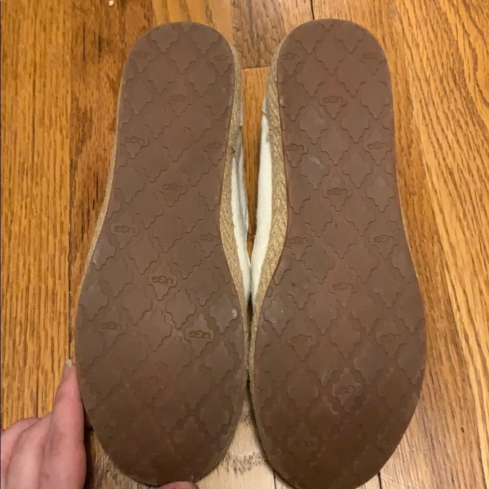 ugg shoes! - Picture 3 of 4